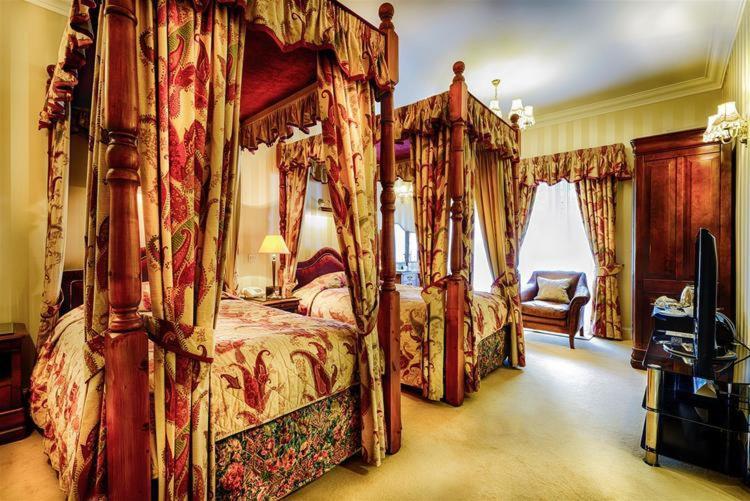 אלג'ין Mansion House Hotel מראה חיצוני תמונה
