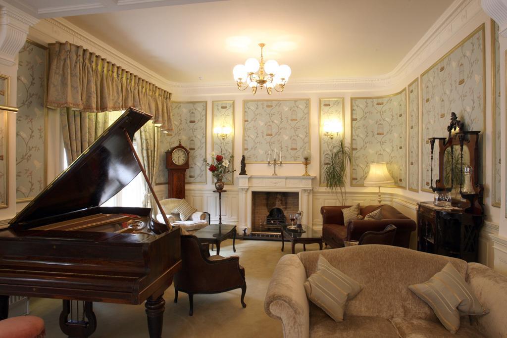אלג'ין Mansion House Hotel מראה חיצוני תמונה